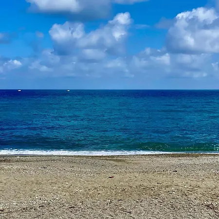 Sea And Sun - Holiday home *